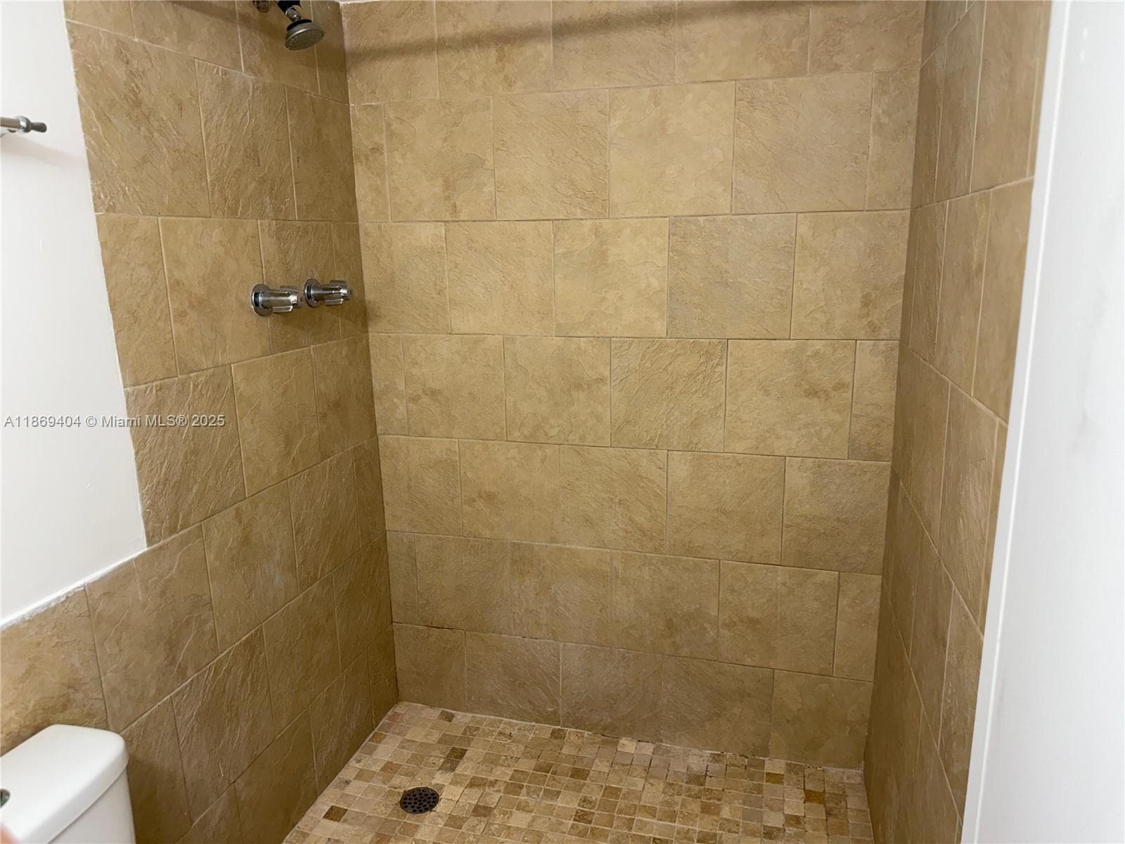 Bayview Palms · #106 in North Miami - Photo 18