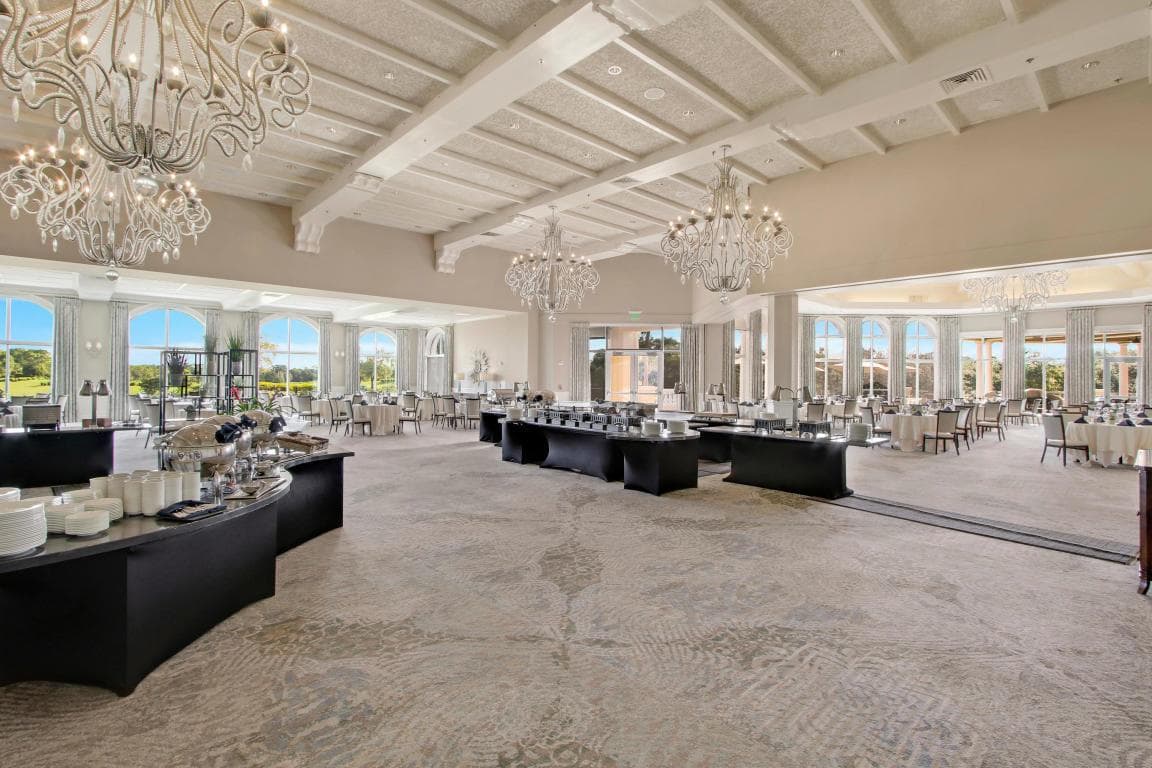 Main dining Clubhouse
