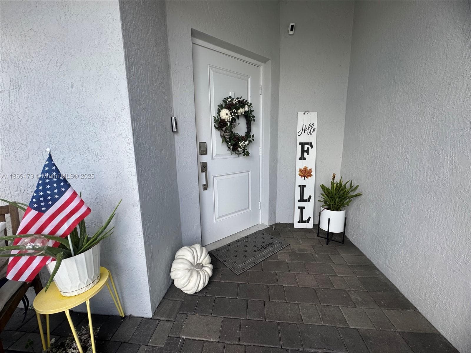 16270 SW 293rd St photo 2