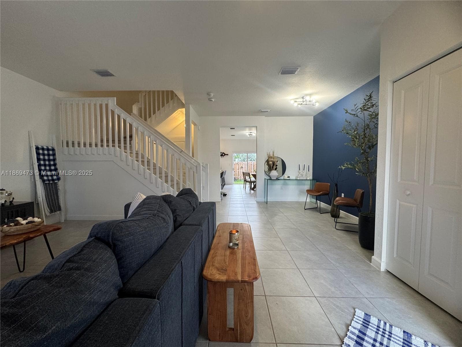 16270 SW 293rd St photo 3
