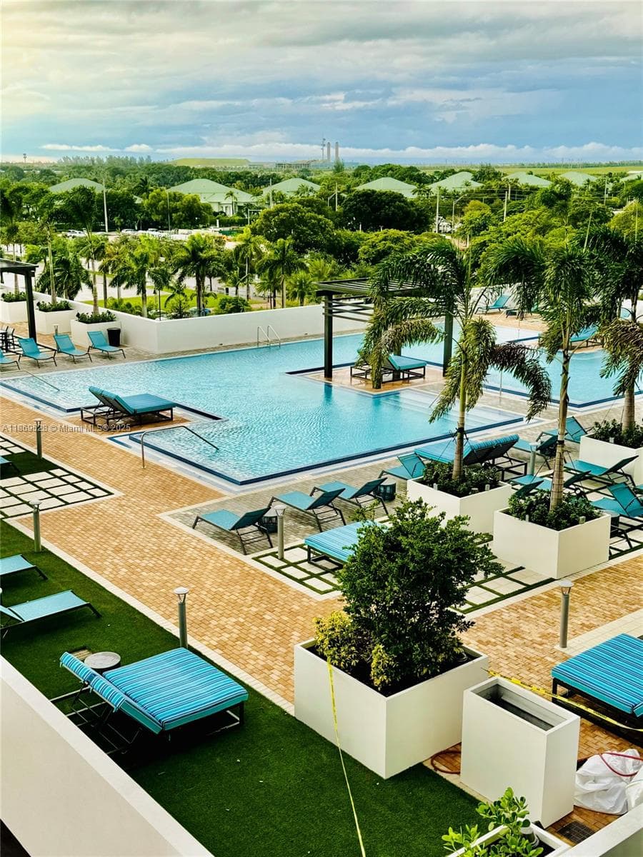 5350 PARK CONDO · #610 in Doral - Photo 3