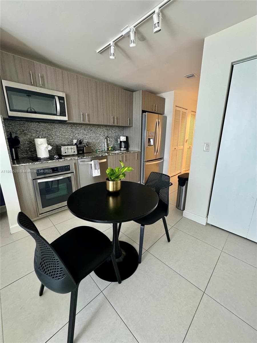 5350 PARK CONDO · #610 in Doral - Photo 9