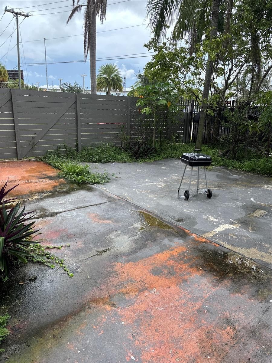 Golden Gate Apartments · #109 in Miami - Photo 9