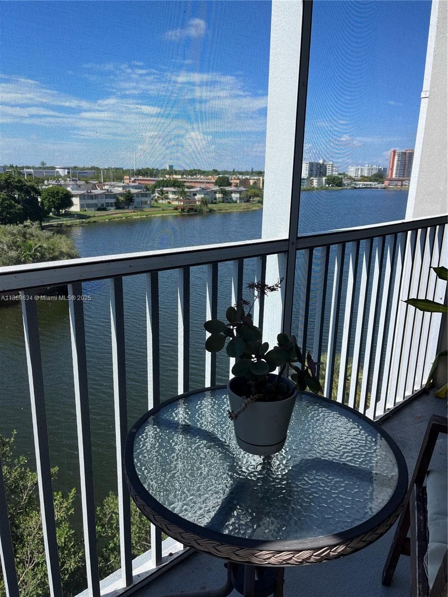 JADE WINDS GROUP-DAISY GA · #623-E in Miami - Photo 8