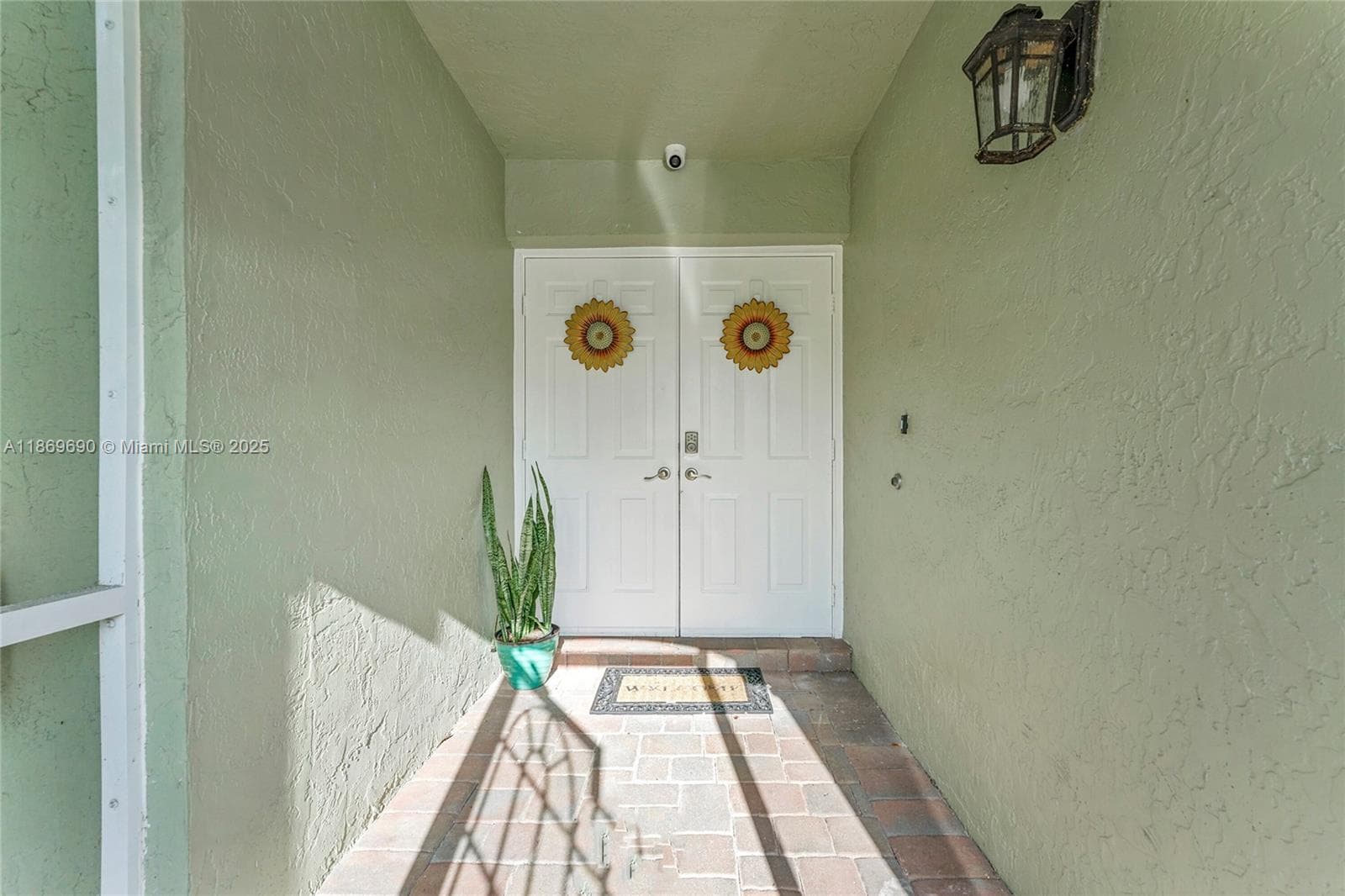 5520 NW 49th Ave photo 3