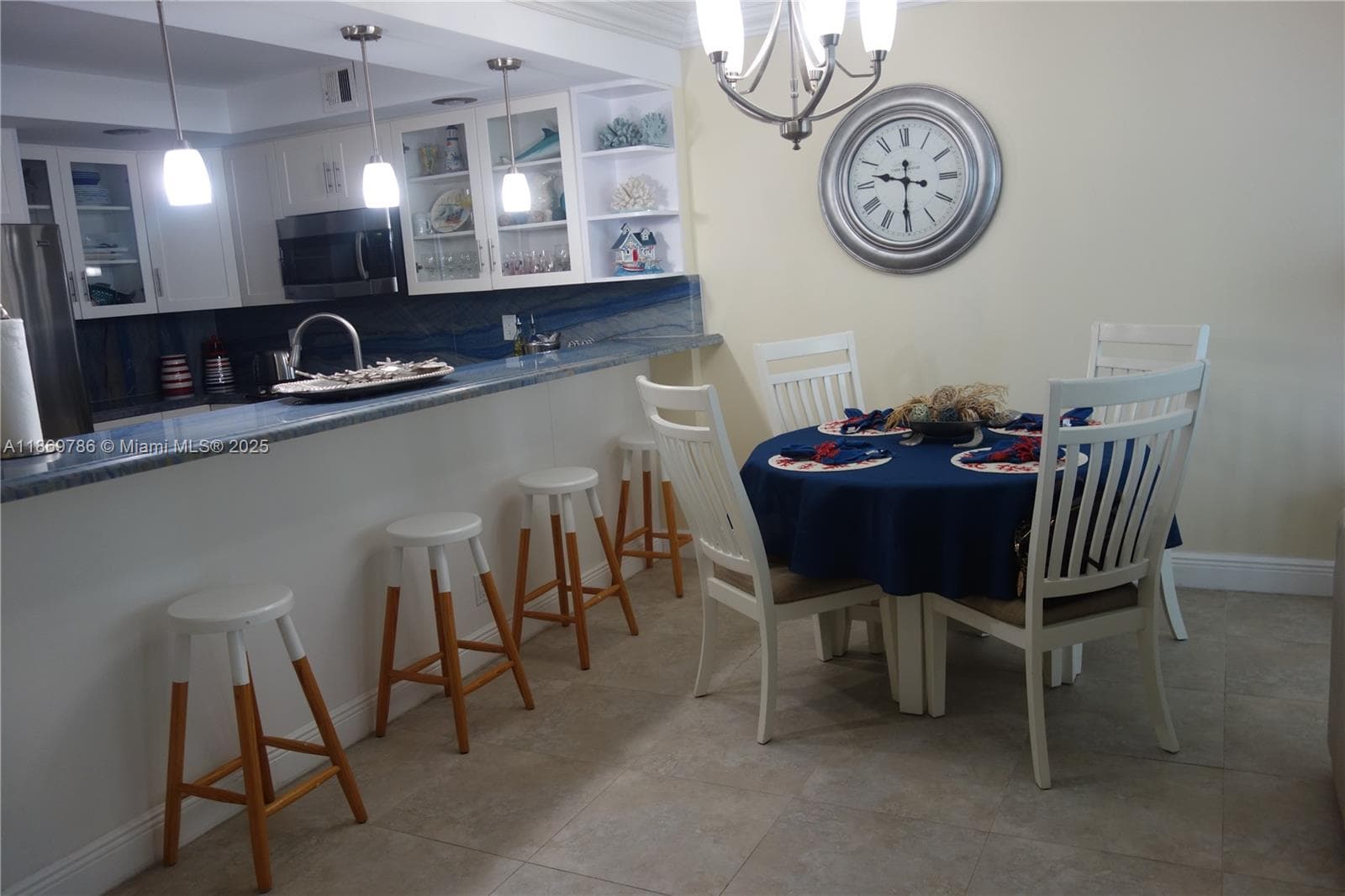 ARLEN BEACH CONDO · #1510 in Miami Beach - Photo 6