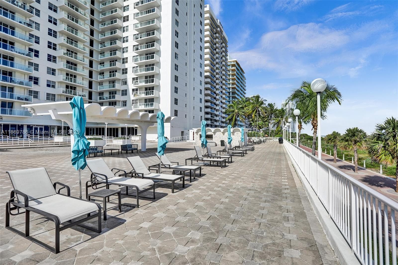 SUN DECK