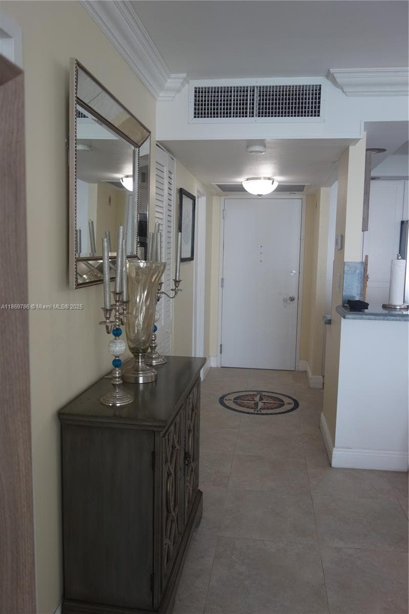 ARLEN BEACH CONDO · #1510 in Miami Beach - Photo 7