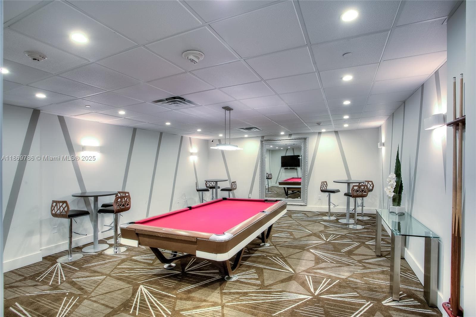 ARLEN BEACH CONDO · #1510 in Miami Beach - Photo 33