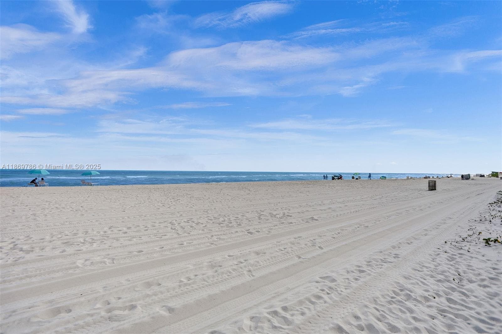 WHITE SAND BEACH