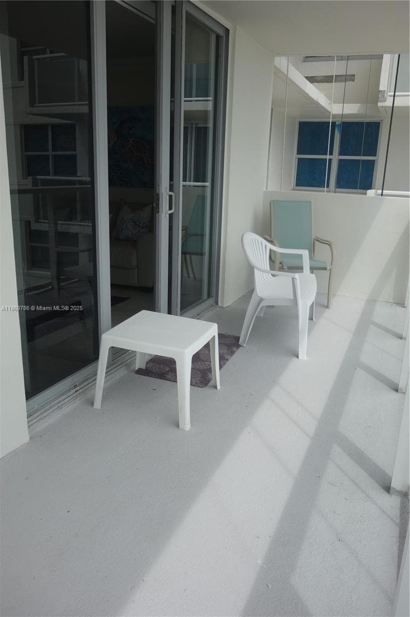 ARLEN BEACH CONDO · #1510 in Miami Beach - Photo 15