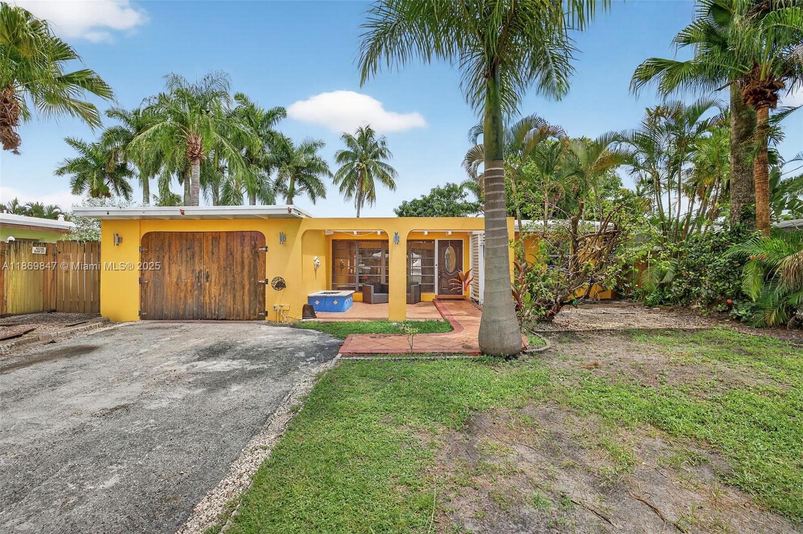 2606 Gulfstream Ln photo 3