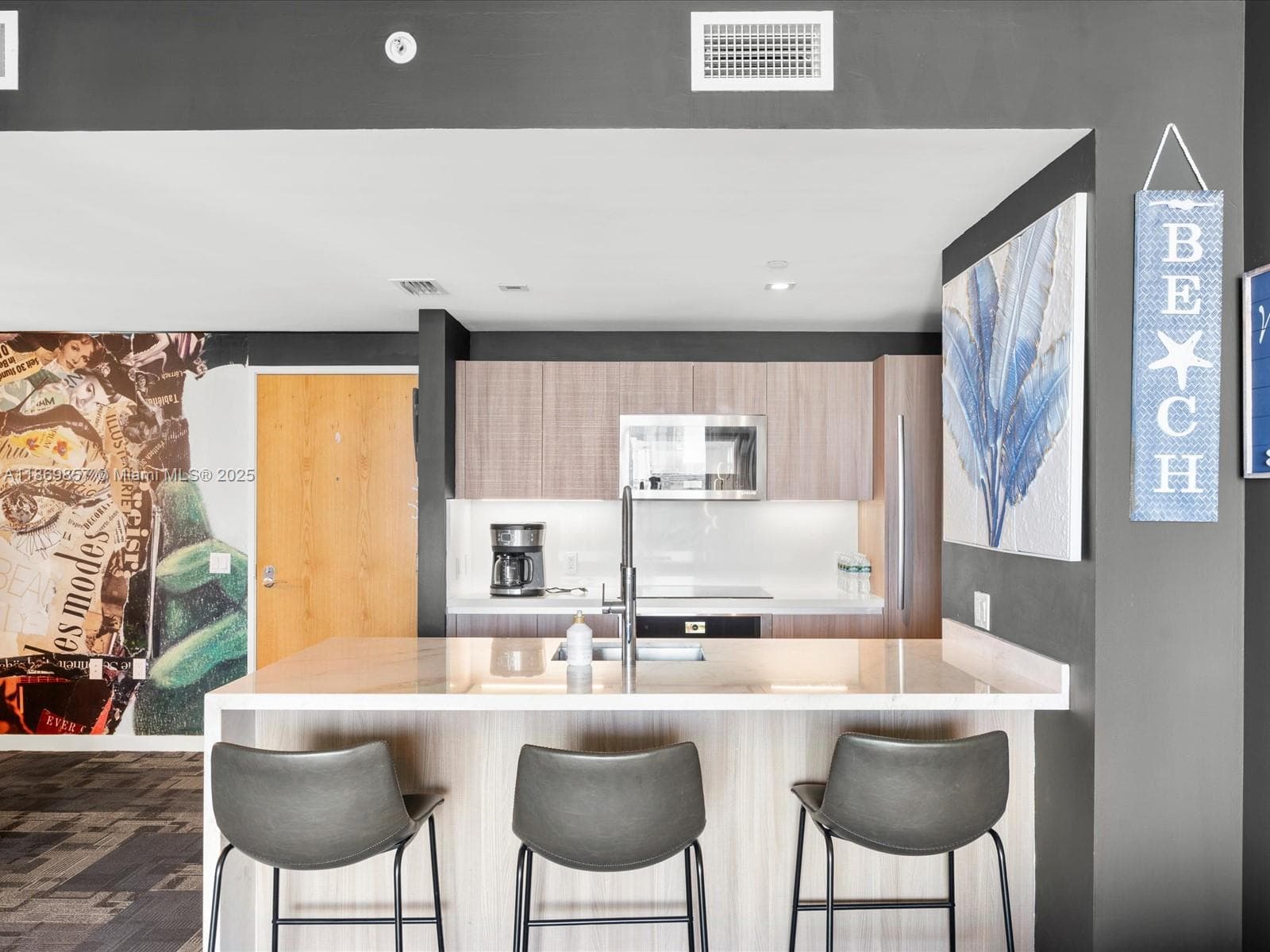 TIFFANY HOUSE · #603 in Fort Lauderdale - Photo 2