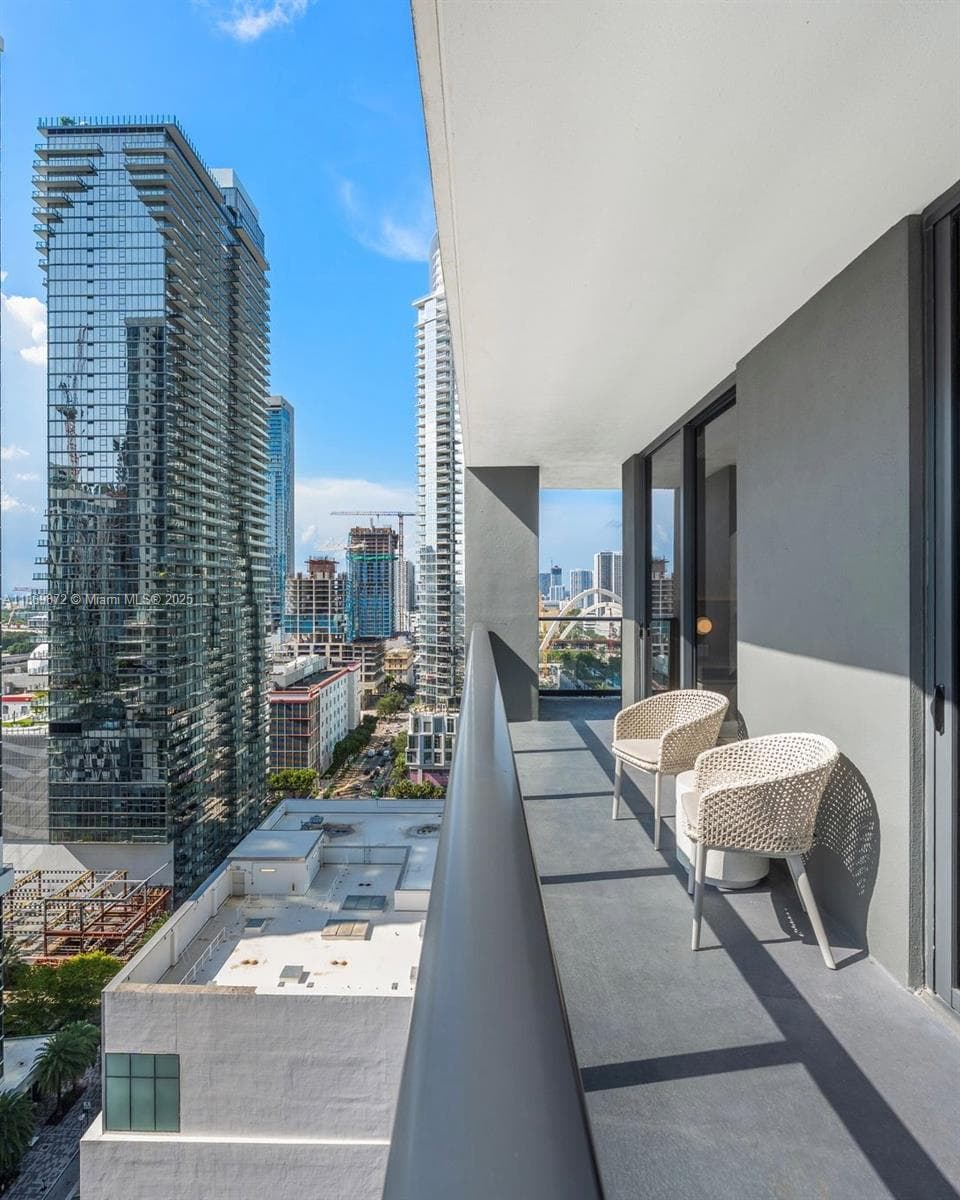 Gale Hotel & Residences (Natiivo) · #1803 in Miami - Photo 14