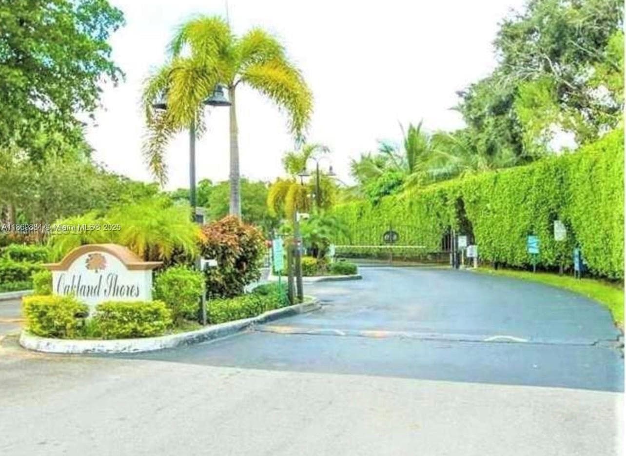 OAKLAND SHORES CONDOMINIU · #D108 in Oakland Park - Photo 13