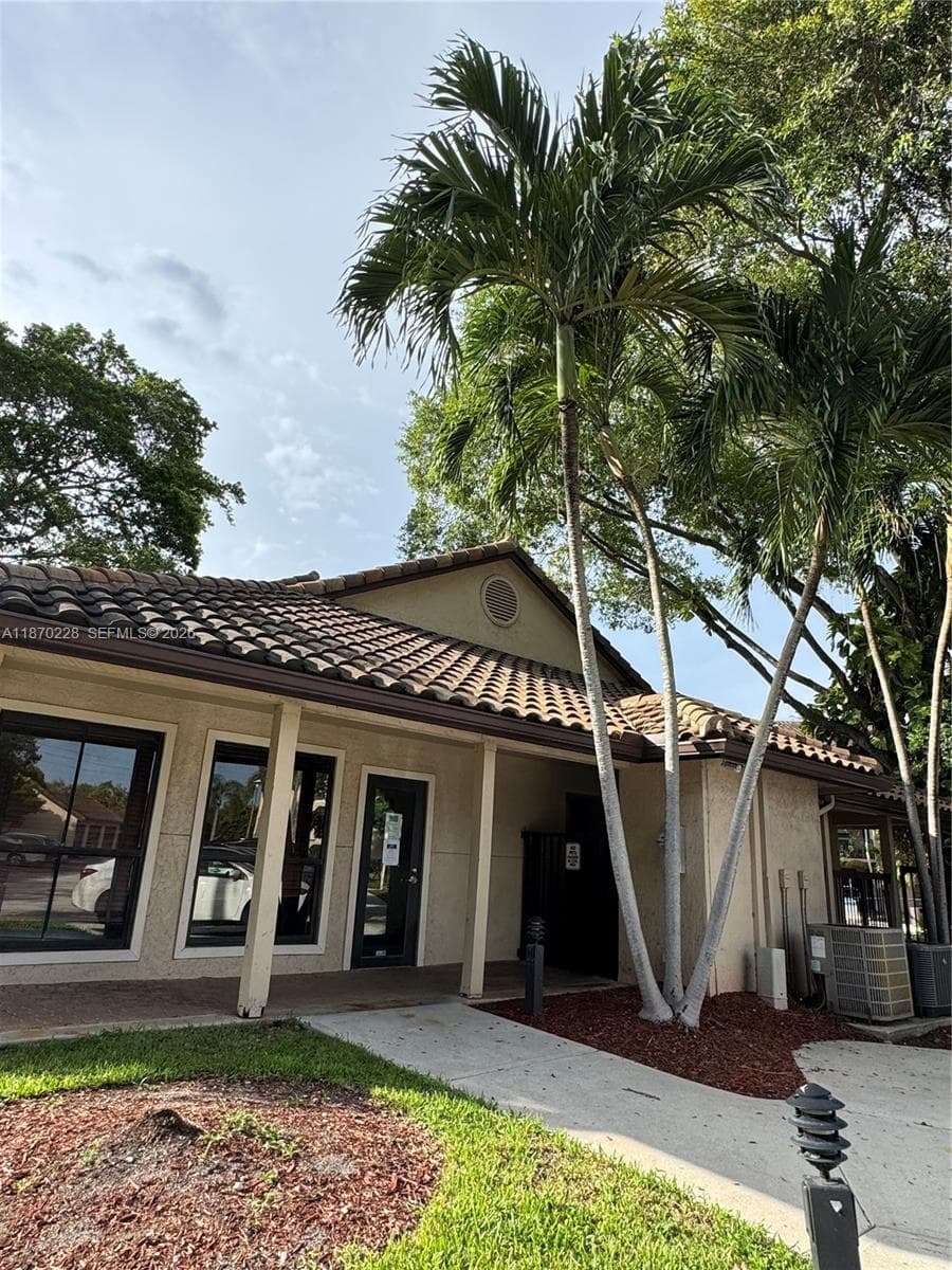 PALM AIRE GARDENS CONDO · #27 in Pompano Beach - Photo 2