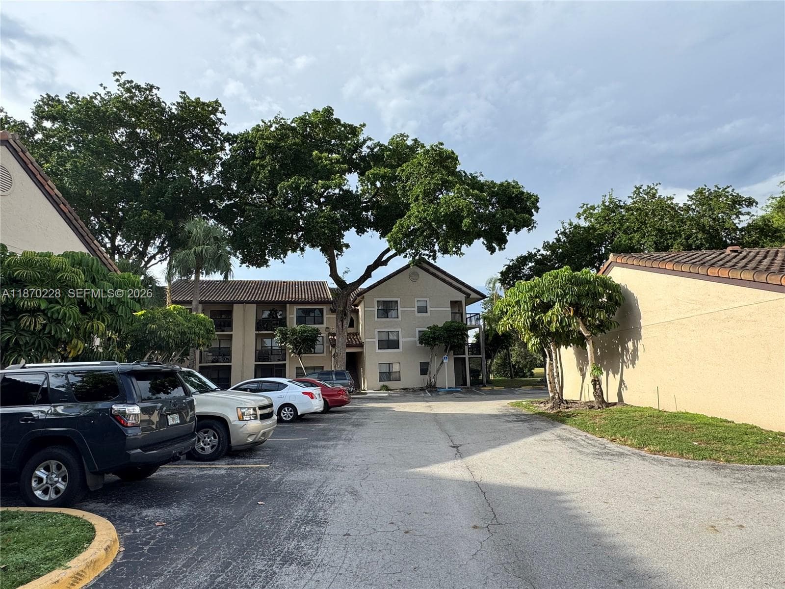PALM AIRE GARDENS CONDO · #27 in Pompano Beach - Photo 3