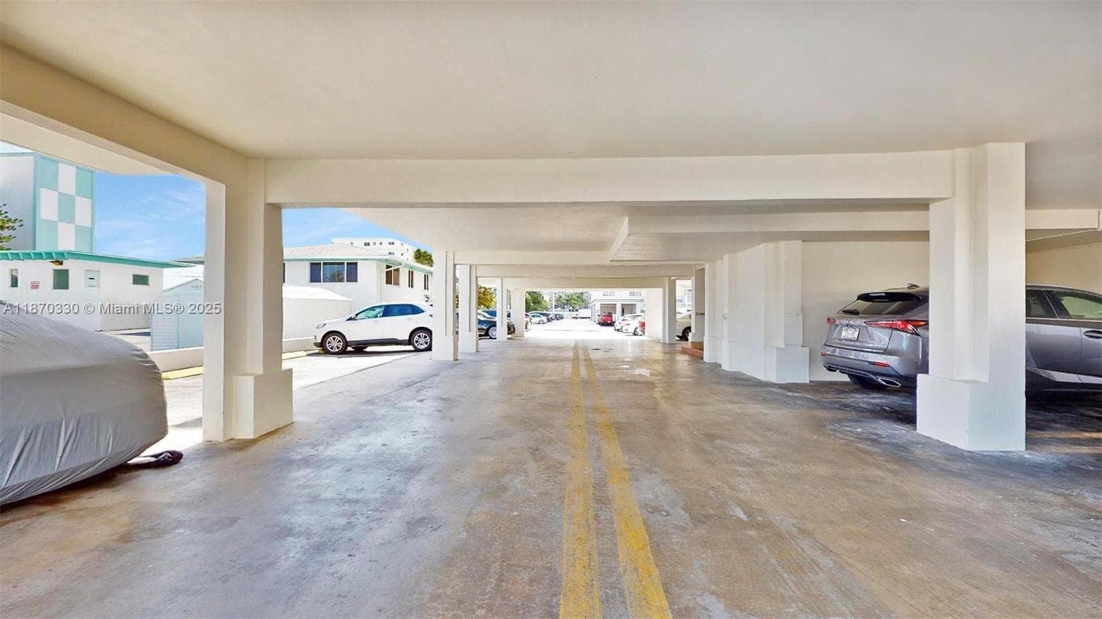 Hyde Park Towers Condo · #501 in Hollywood - Photo 18