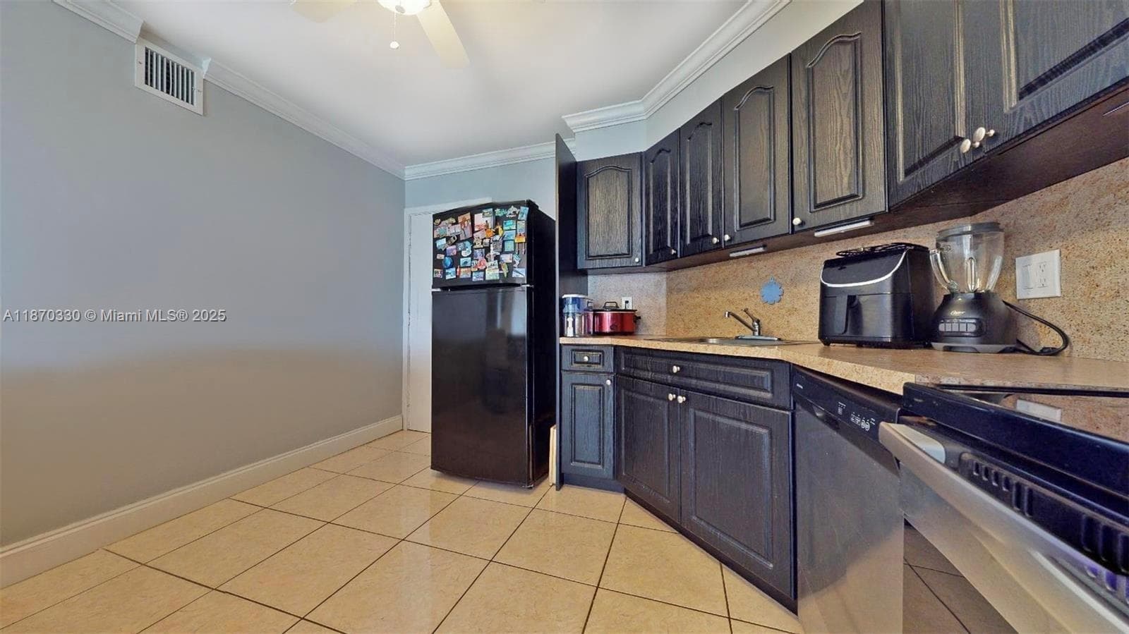 Hyde Park Towers Condo · #501 in Hollywood - Photo 11