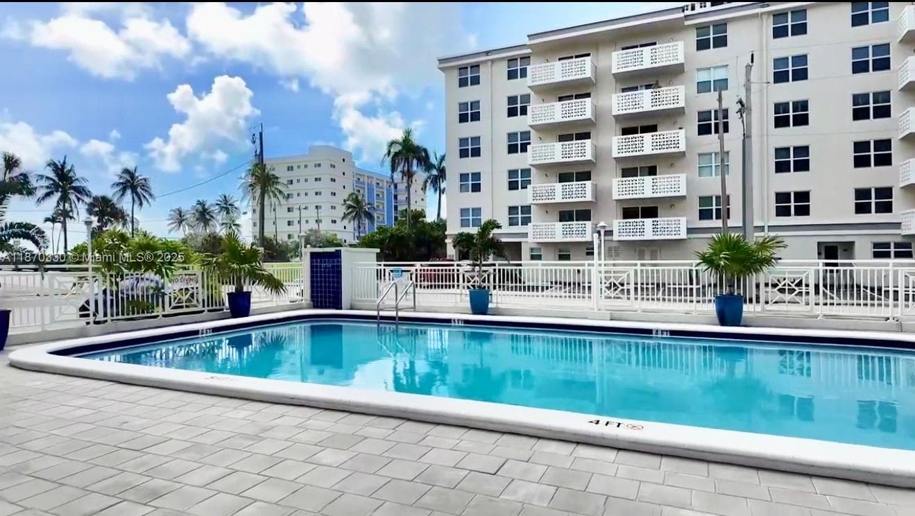 Hyde Park Towers Condo · #501 in Hollywood - Photo 19