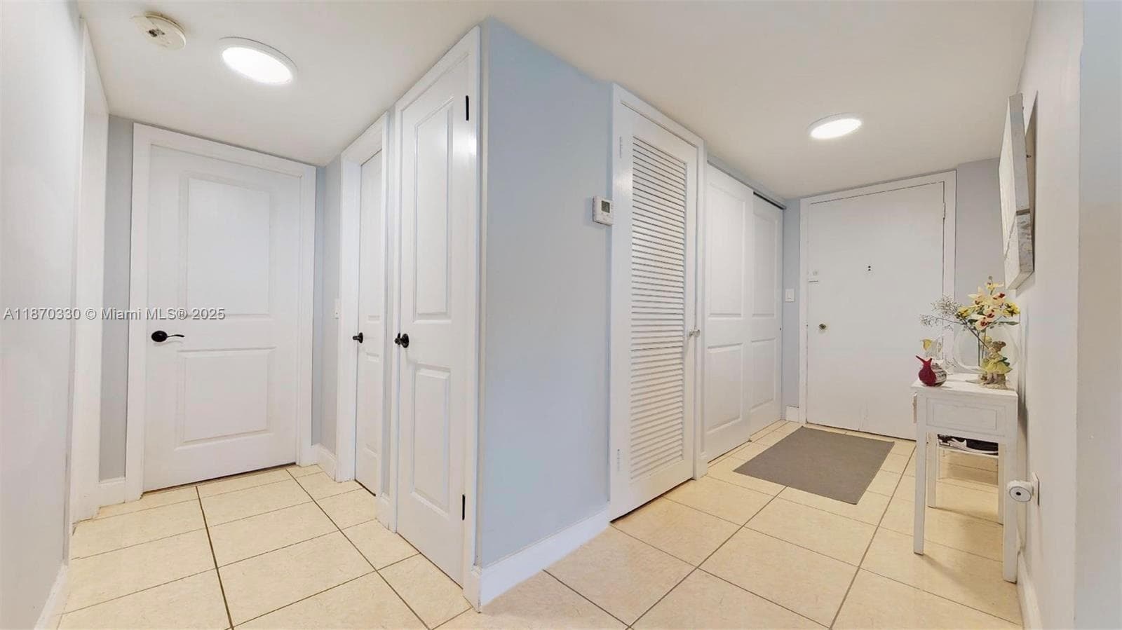 Hyde Park Towers Condo · #501 in Hollywood - Photo 4