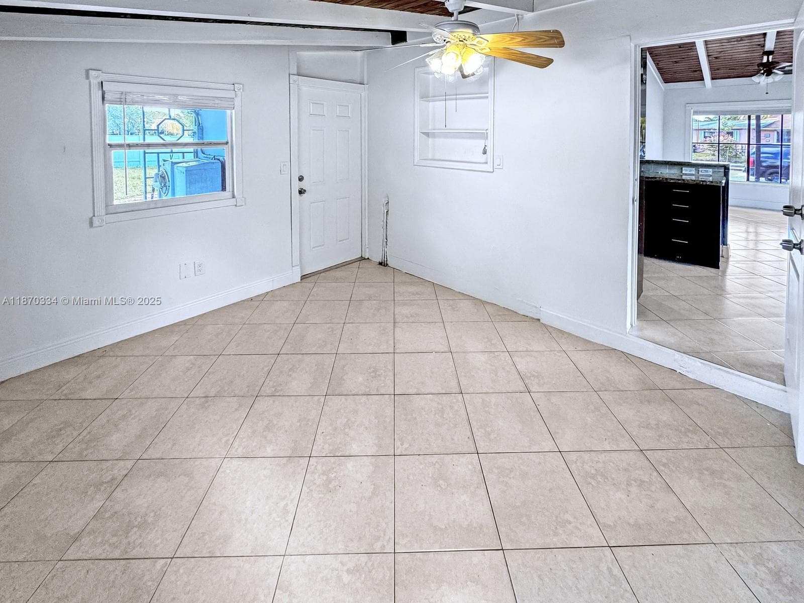 2861 Davie Blvd photo 11