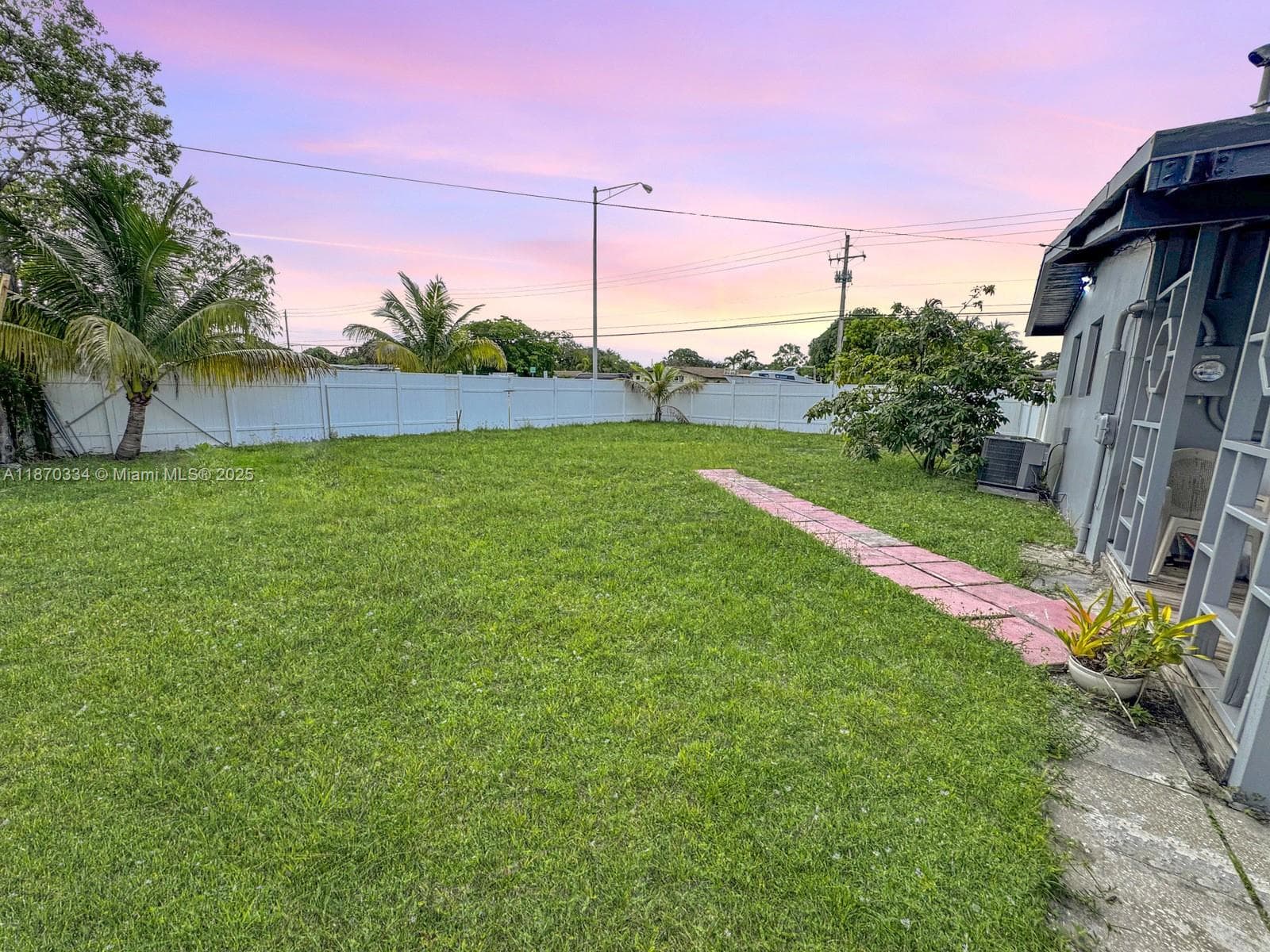2861 Davie Blvd photo 29