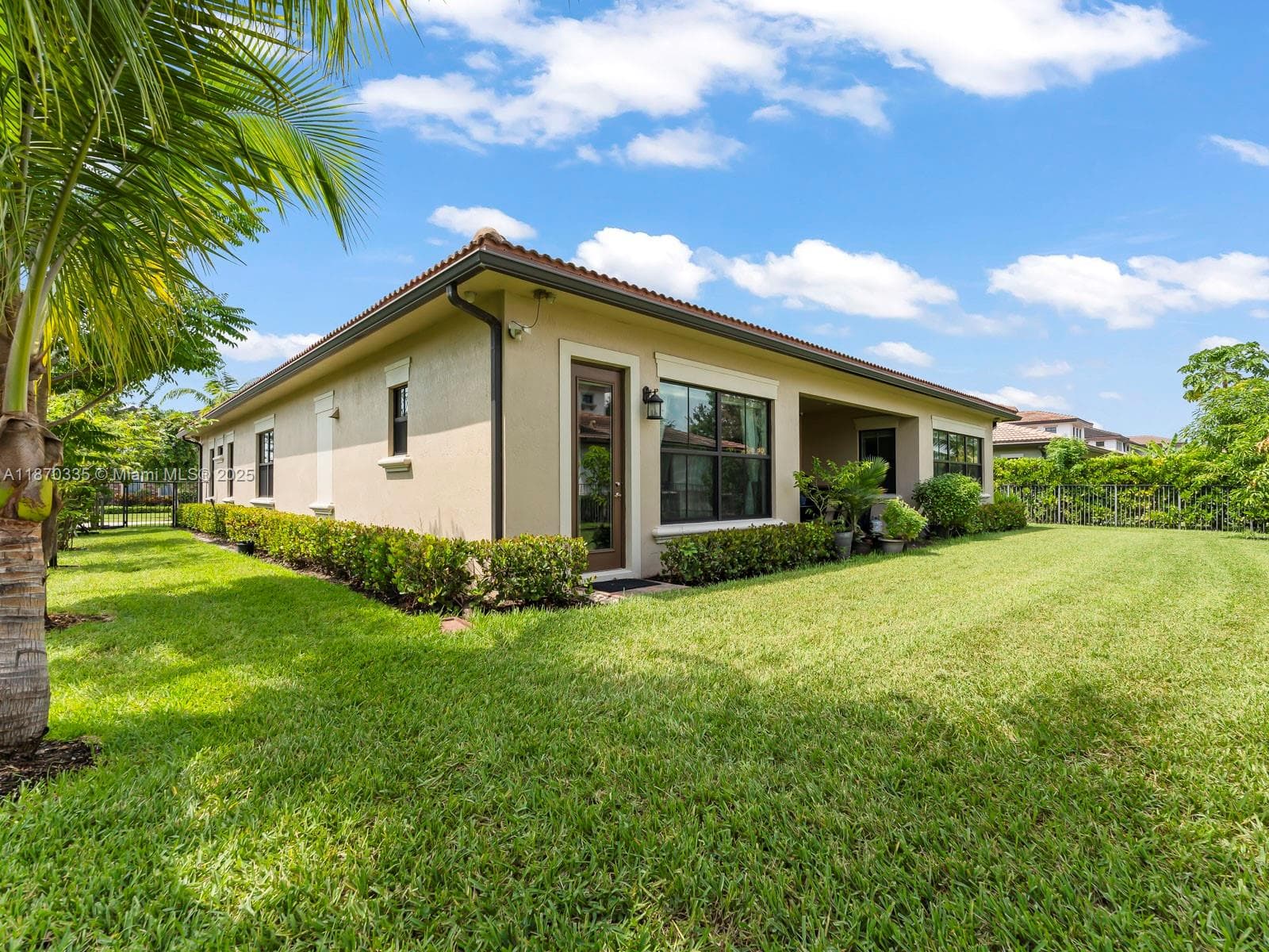 10987 Pinnacle Way photo 19