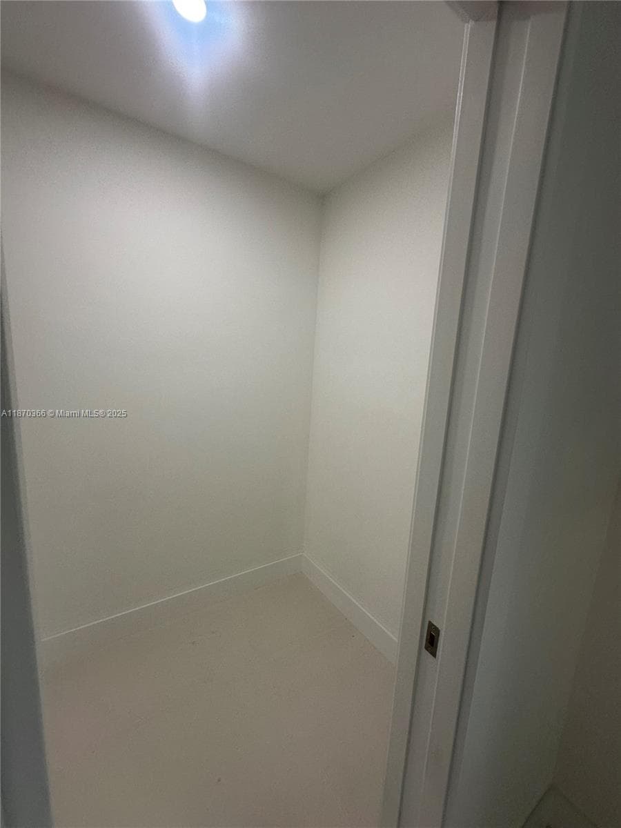 526 S Rainbow Dr #0 photo 10