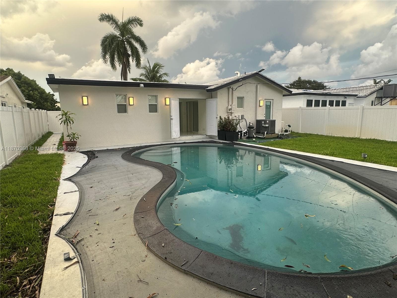 526 S Rainbow Dr #0 photo 18