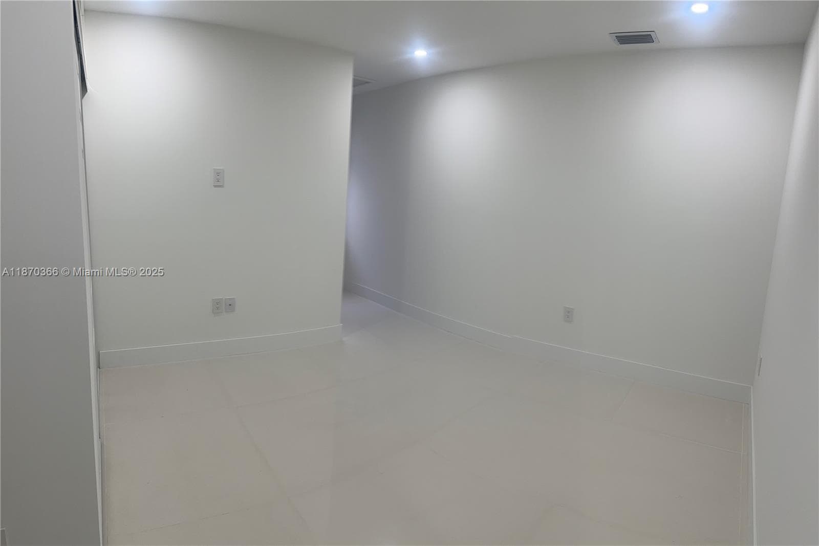 526 S Rainbow Dr #0 photo 15