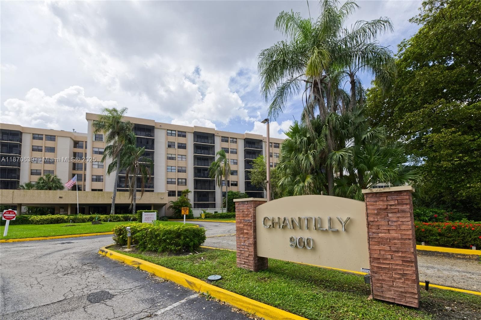 Chantilly Condo · #703 in Miami - Photo 10