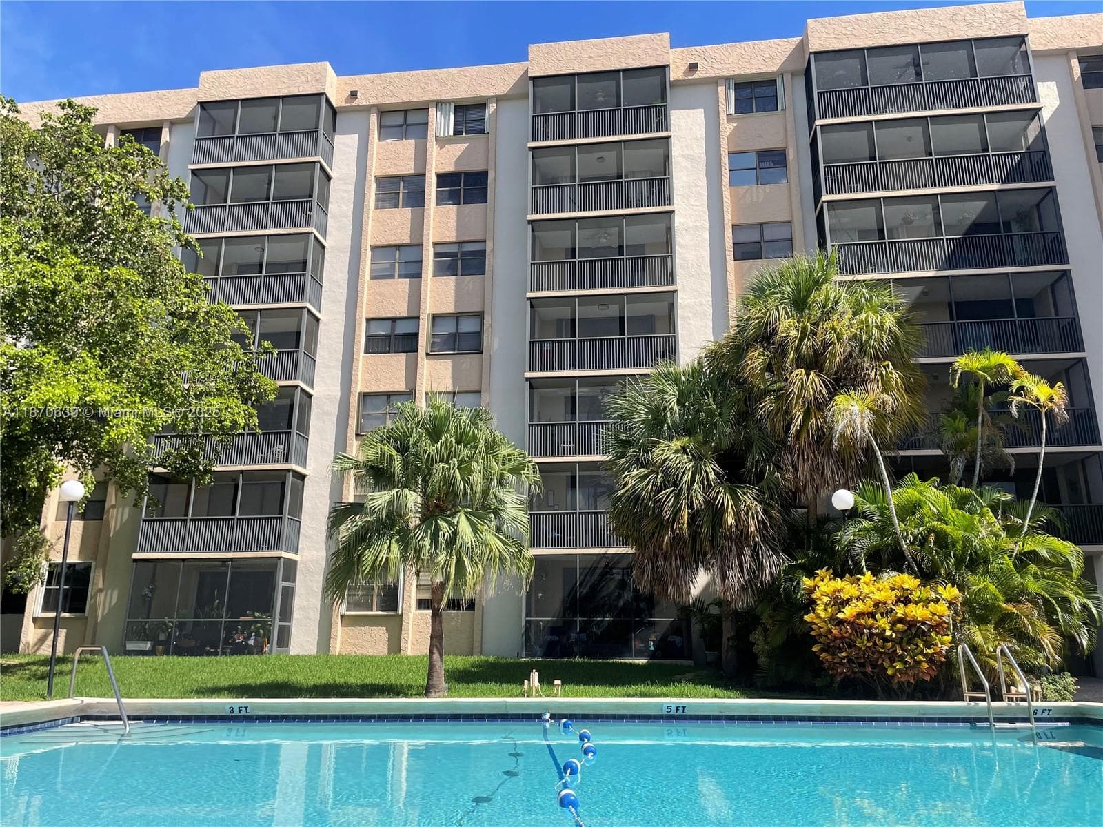 Chantilly Condo · #703 in Miami - Photo 15