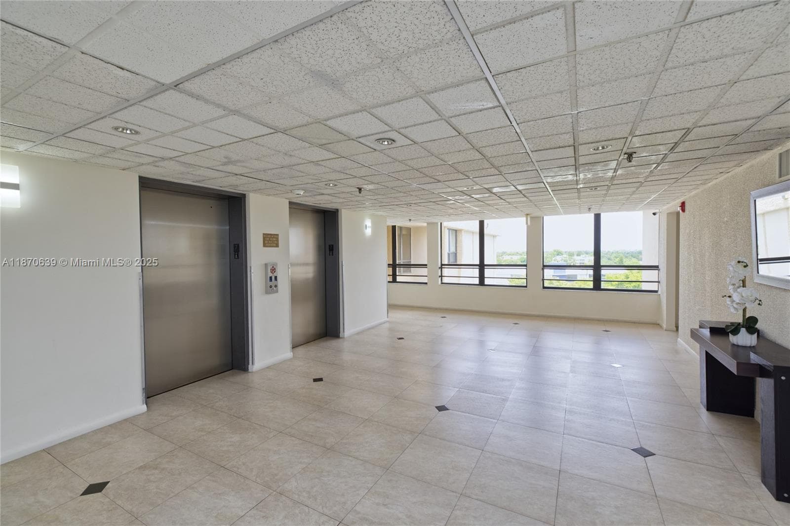 Chantilly Condo · #703 in Miami - Photo 25