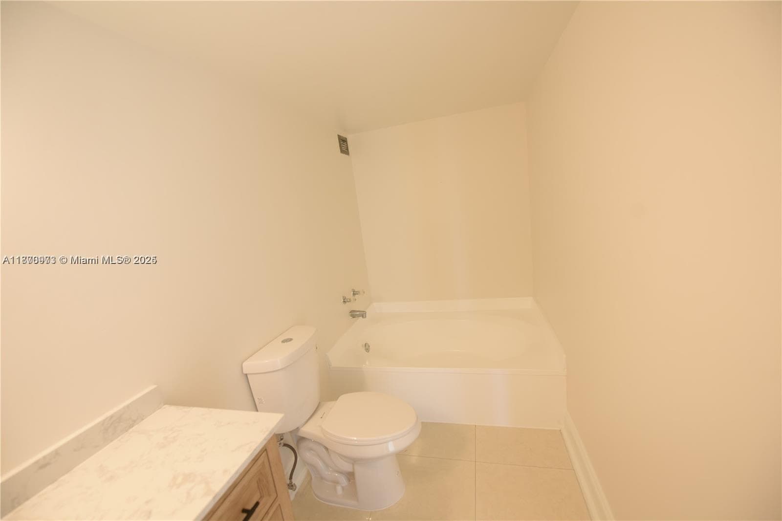 200 LESLIE CONDO · #1124 in Hallandale Beach - Photo 11