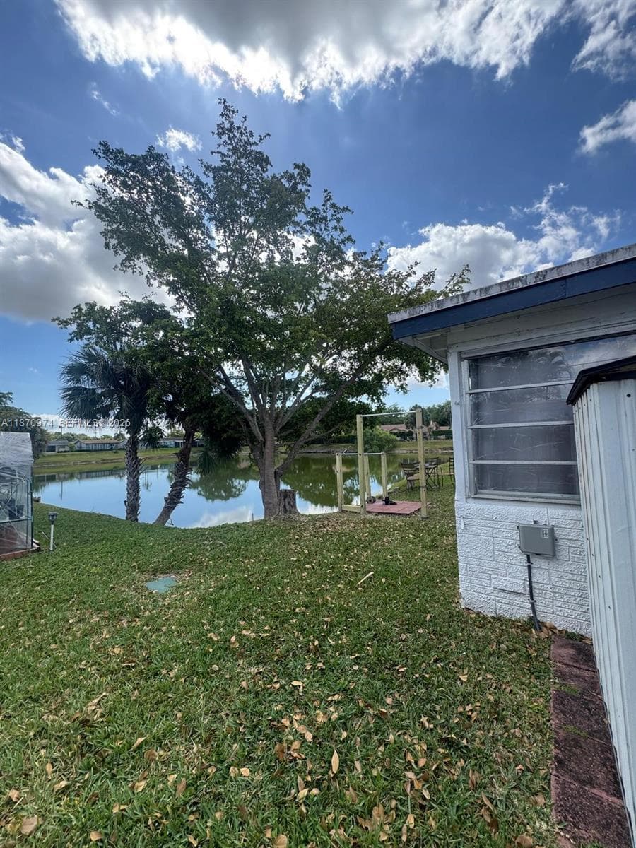 4808 NW 27th Ter photo 13