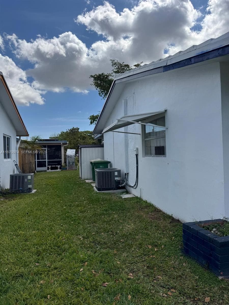 4808 NW 27th Ter photo 15
