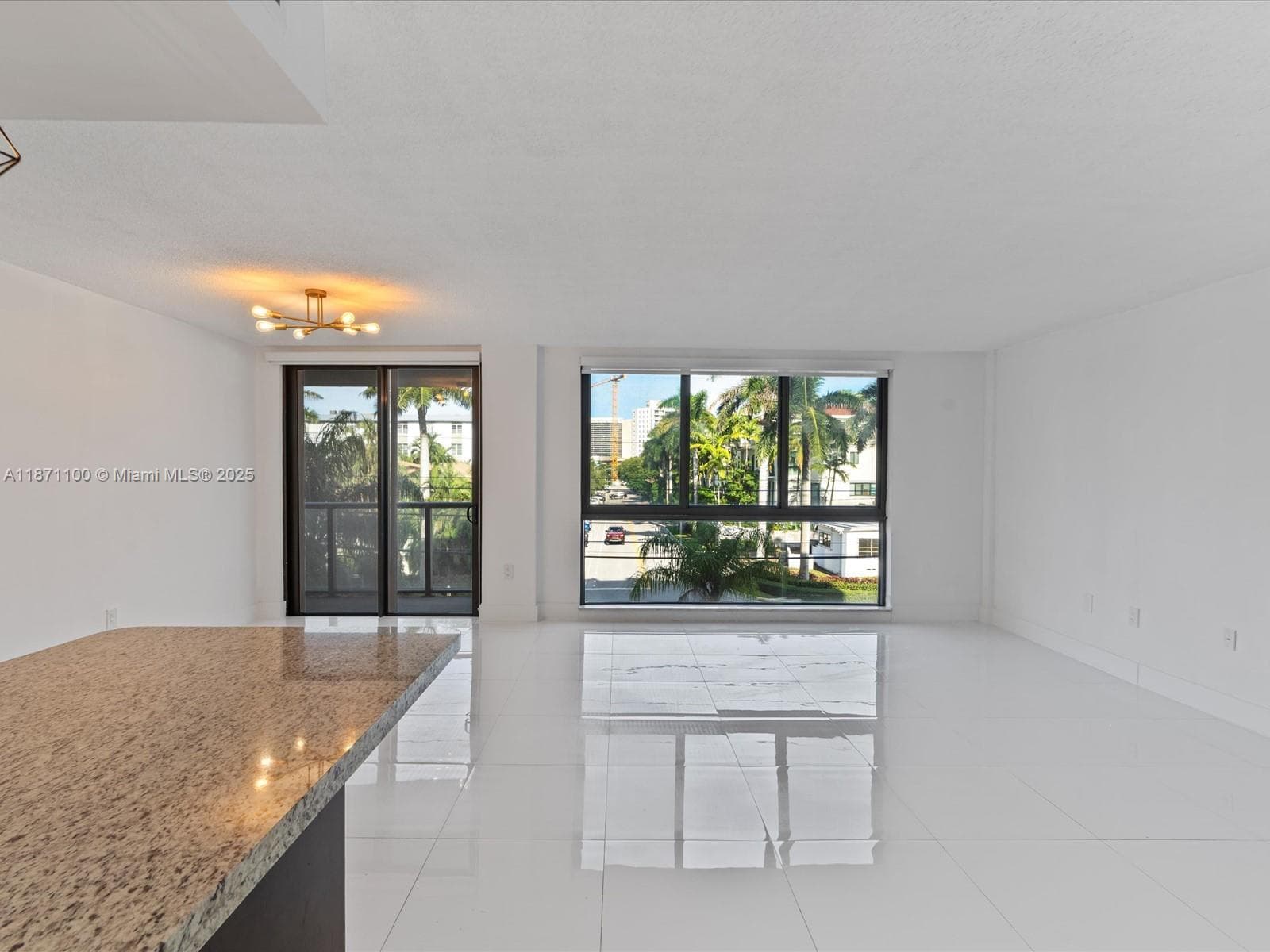 Guildford Condo · #308 in Bay Harbor Islands - Photo 12