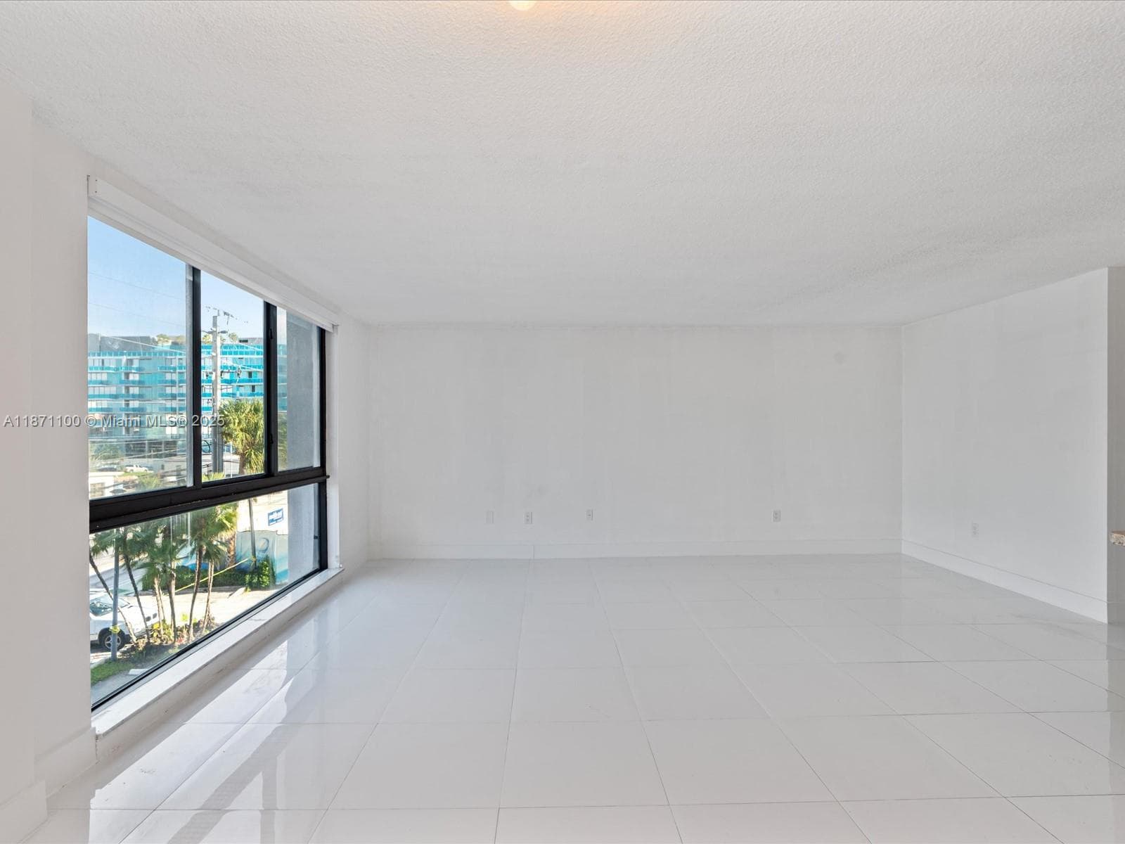 Guildford Condo · #308 in Bay Harbor Islands - Photo 19