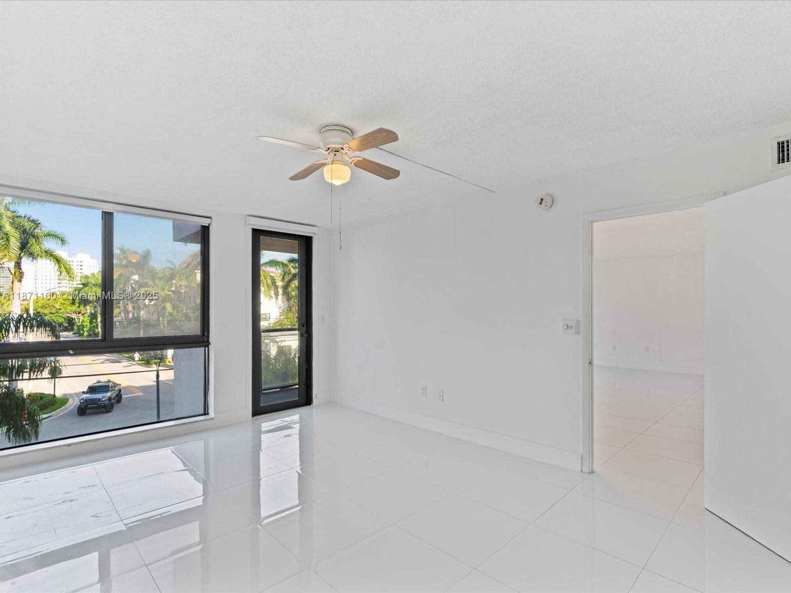 Guildford Condo · #308 in Bay Harbor Islands - Photo 21