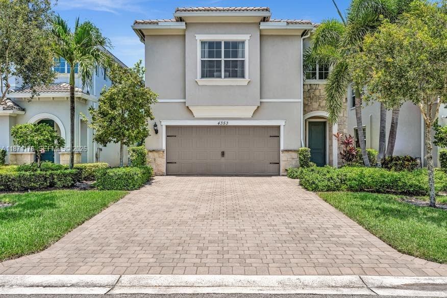 4353 Large Leaf Ln photo 2