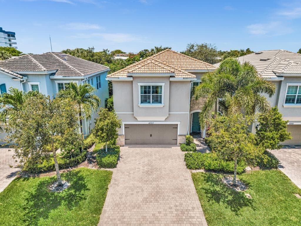 4353 Large Leaf Ln photo 1