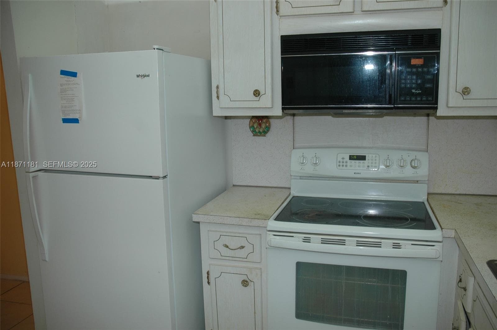 BEVERLY HILLS CONDO · #Q307 in Hollywood - Photo 6
