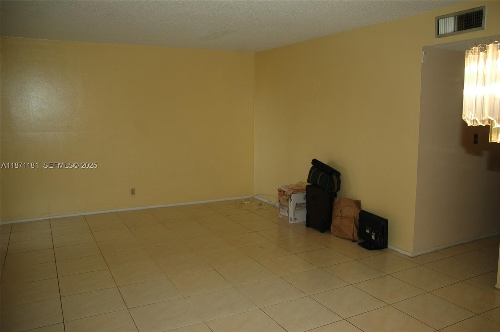 BEVERLY HILLS CONDO · #Q307 in Hollywood - Photo 9