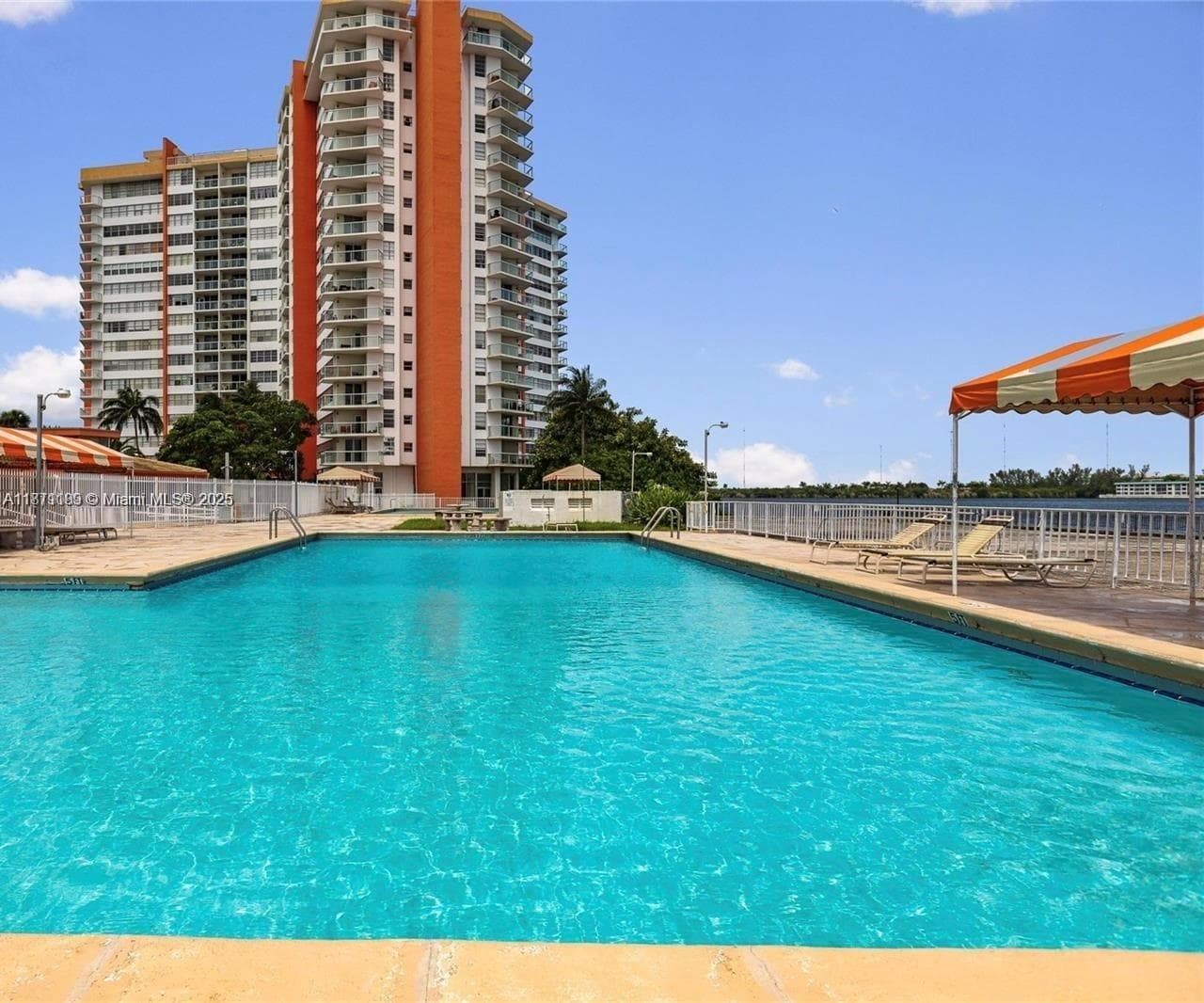 BUCKLEY TOWERS · #511E in Miami - Photo 23