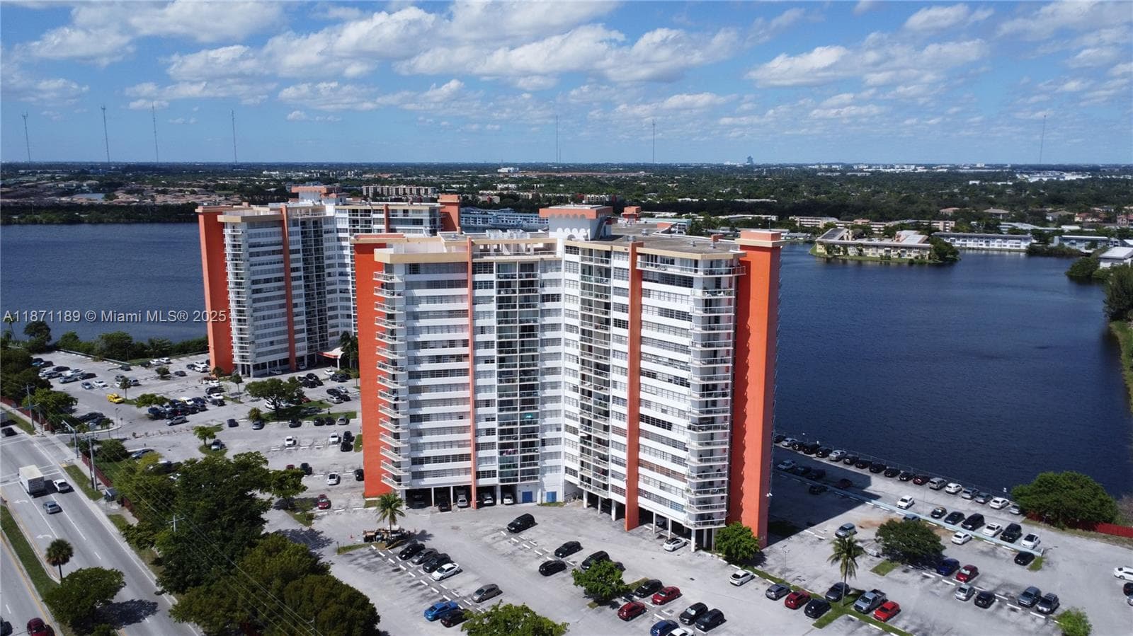 BUCKLEY TOWERS · #511E in Miami - Photo 2