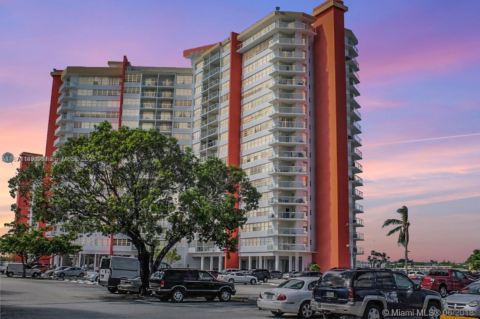 BUCKLEY TOWERS · #511E in Miami - Photo 1