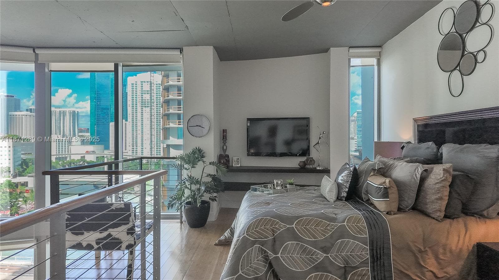 NEO VERTIKA CONDO · #1502 in Miami - Photo 7