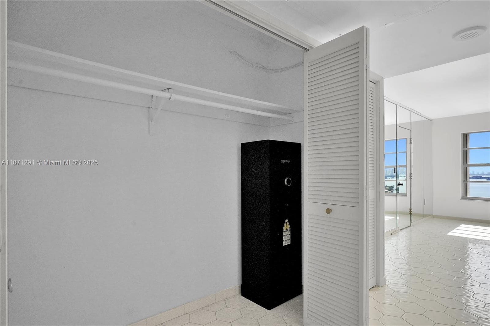 JOCKEY CLUB CONDO · #21C in Miami - Photo 18