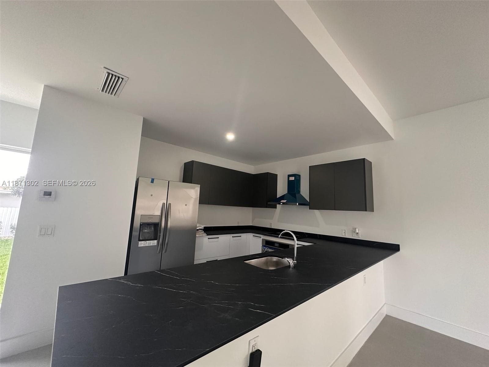 538 NW 17th Ave #0 photo 3